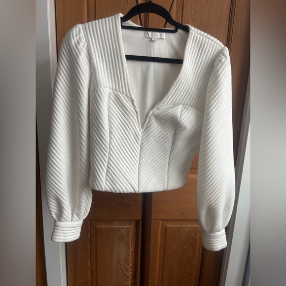 Eri & Ali Tops - Elegant White Women's Top Eri+Ali size: medium